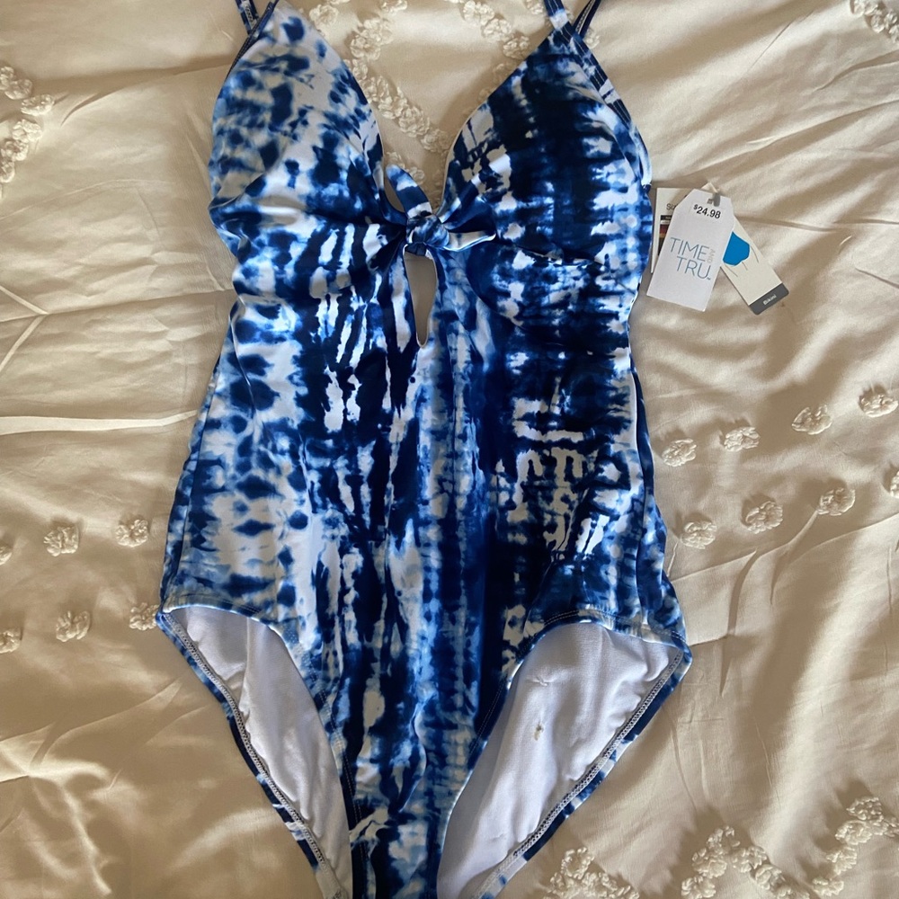 Bathing suit